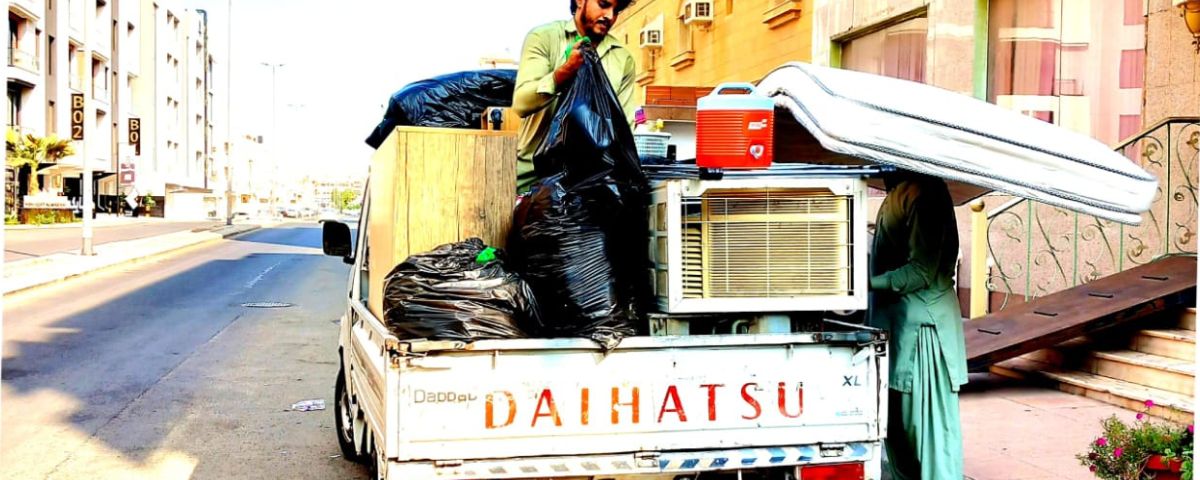Dabbab Truck available for moving services